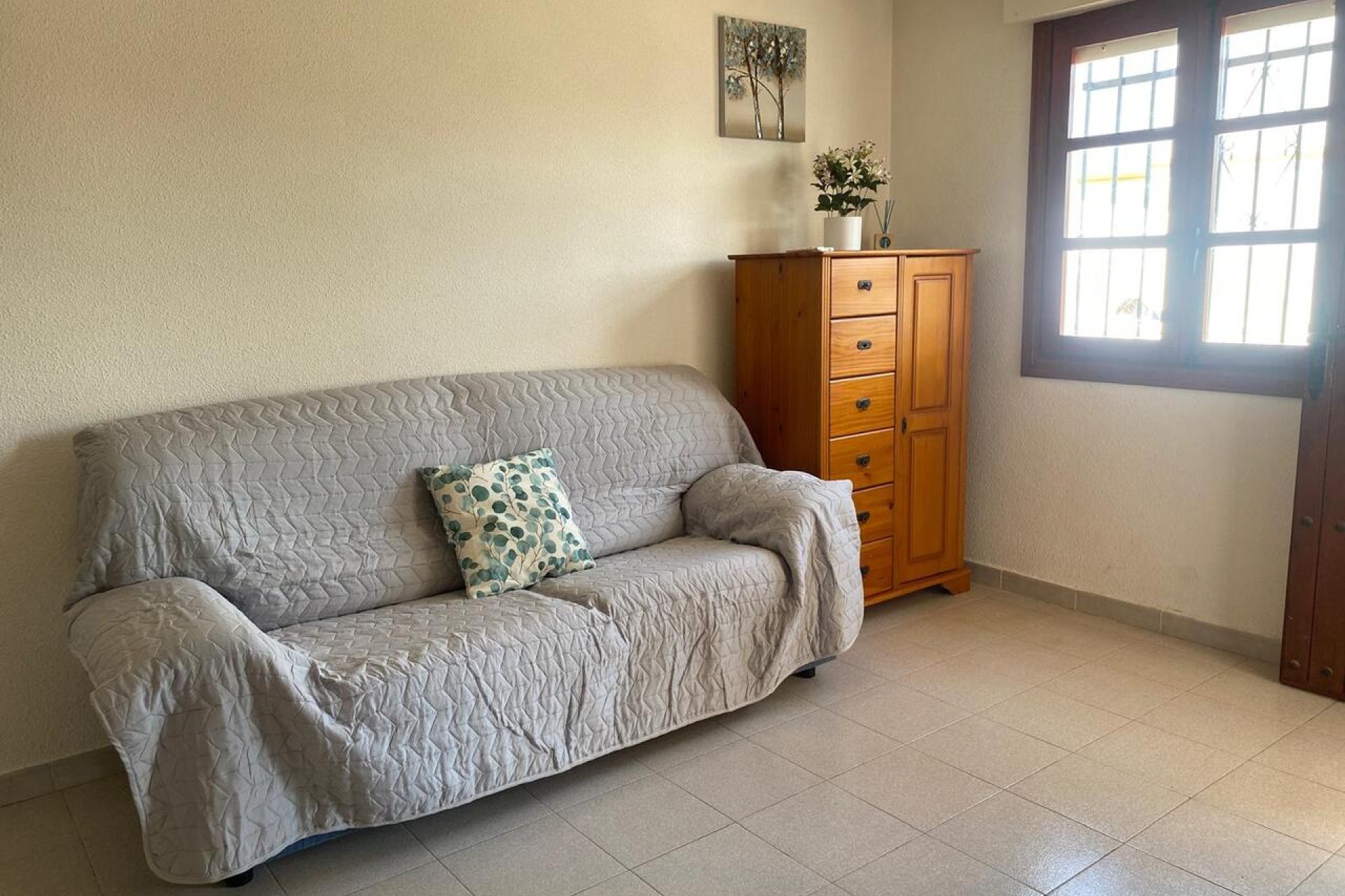 Alquiler a largo plazo - Apartamento / piso -
Villamartin