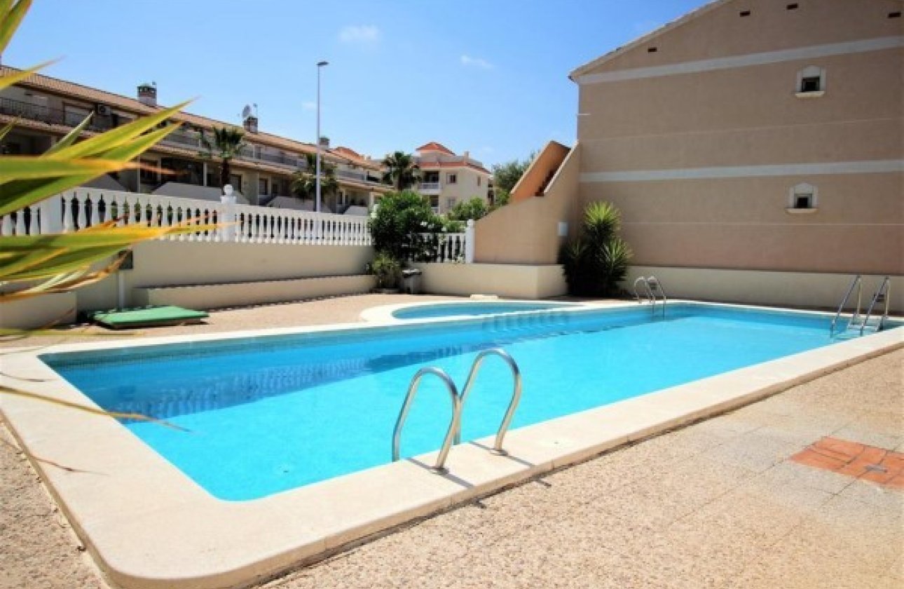 Alquiler para invierno - Apartamento / piso -
Orihuela Costa - Cabo roig - La Zenia