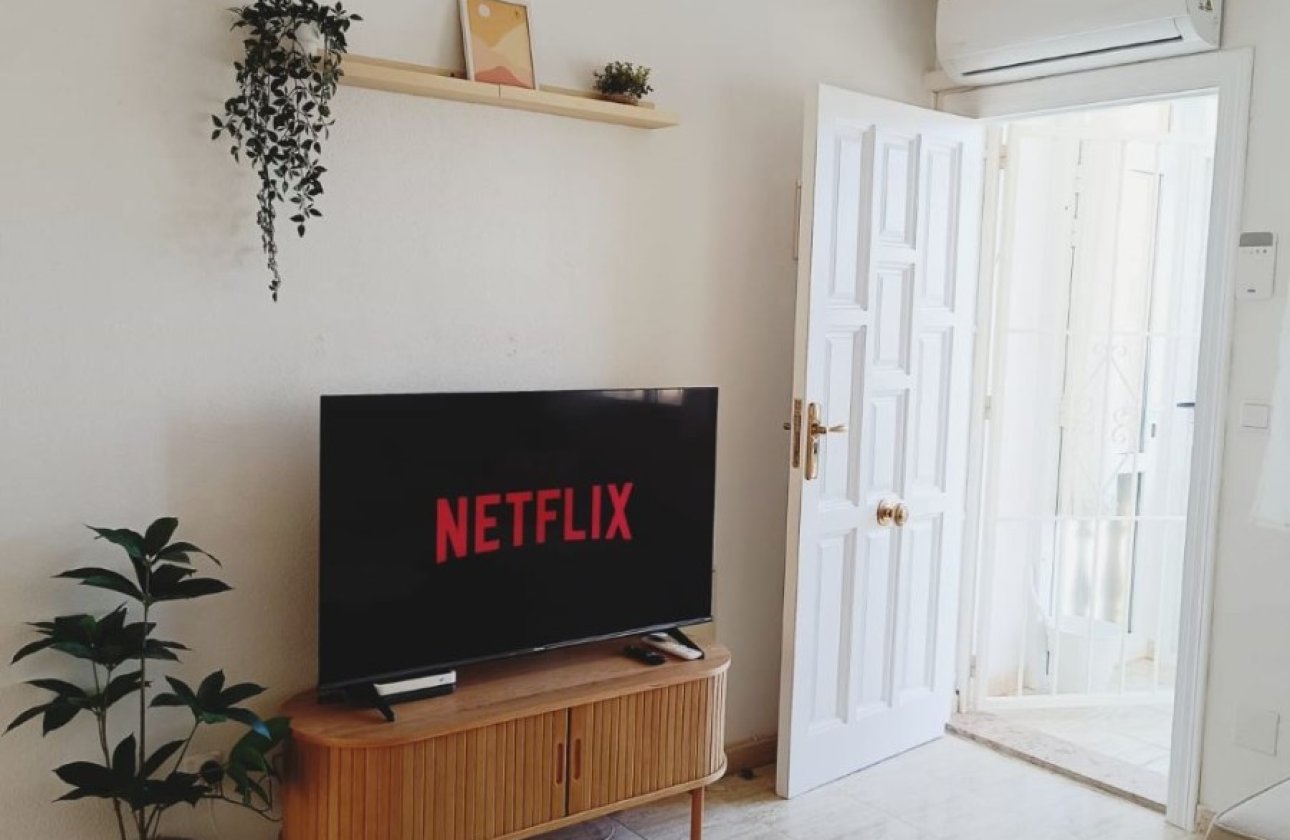 Alquiler para invierno - Apartamento / piso -
Orihuela Costa - La Florida