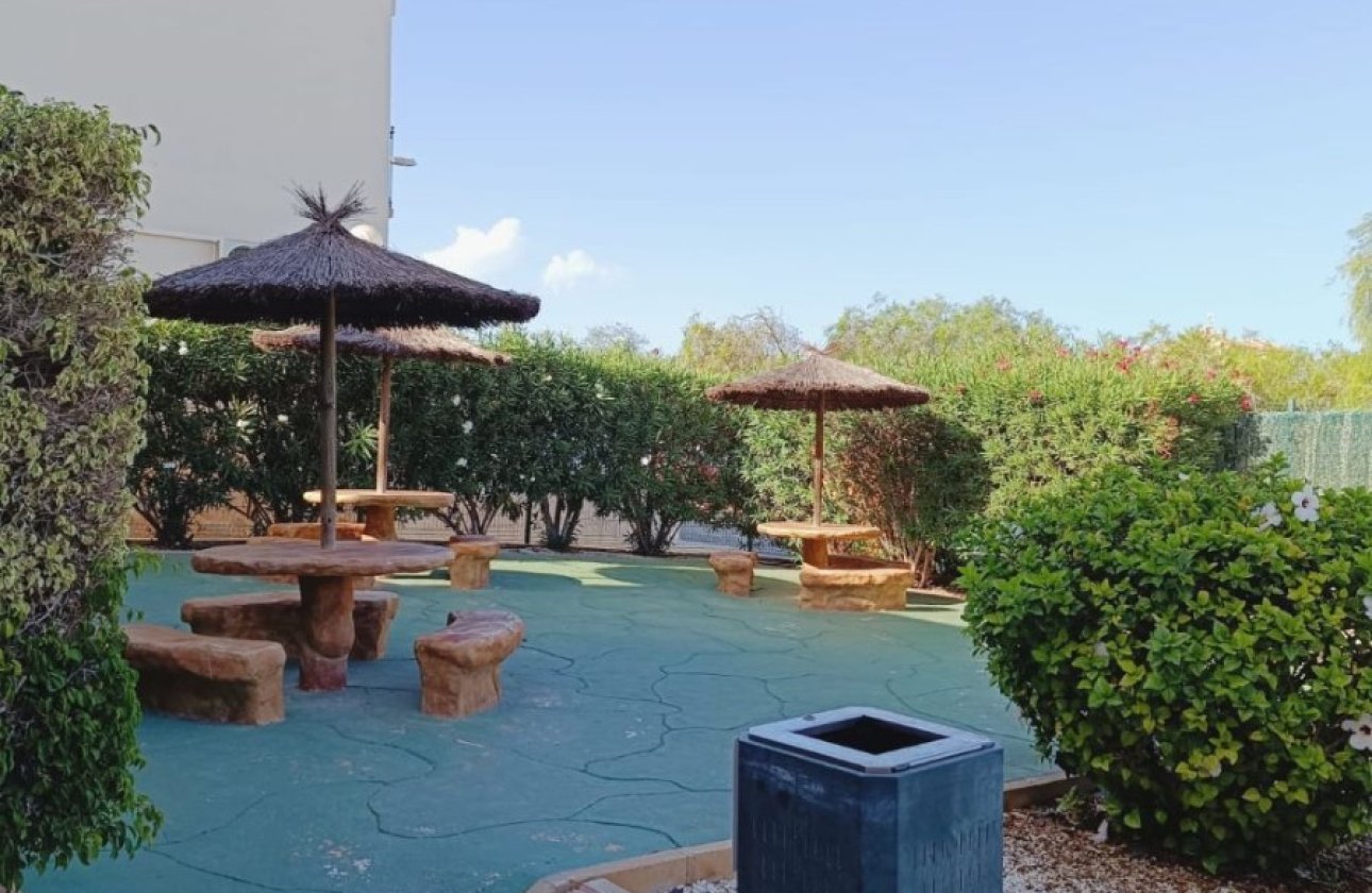 Alquiler para invierno - Apartamento / piso -
Orihuela Costa - La Florida