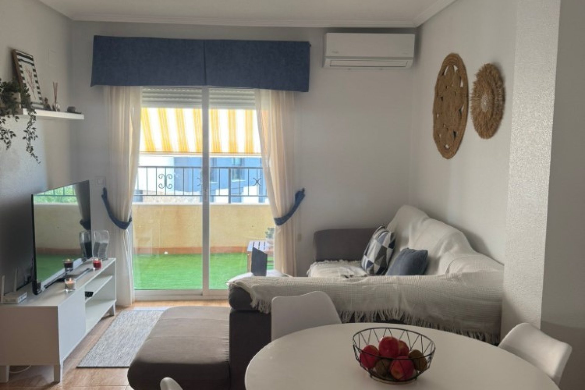 Alquiler para invierno - Apartamento / piso -
Orihuela Costa - Playa Flamenca