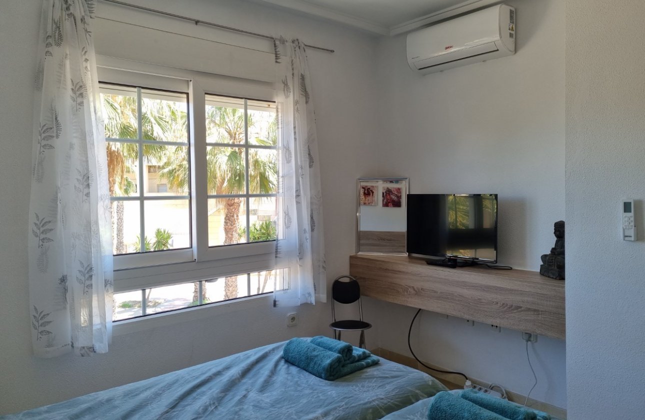 Alquiler para invierno - Apartamento / piso -
Orihuela Costa - Playa Flamenca
