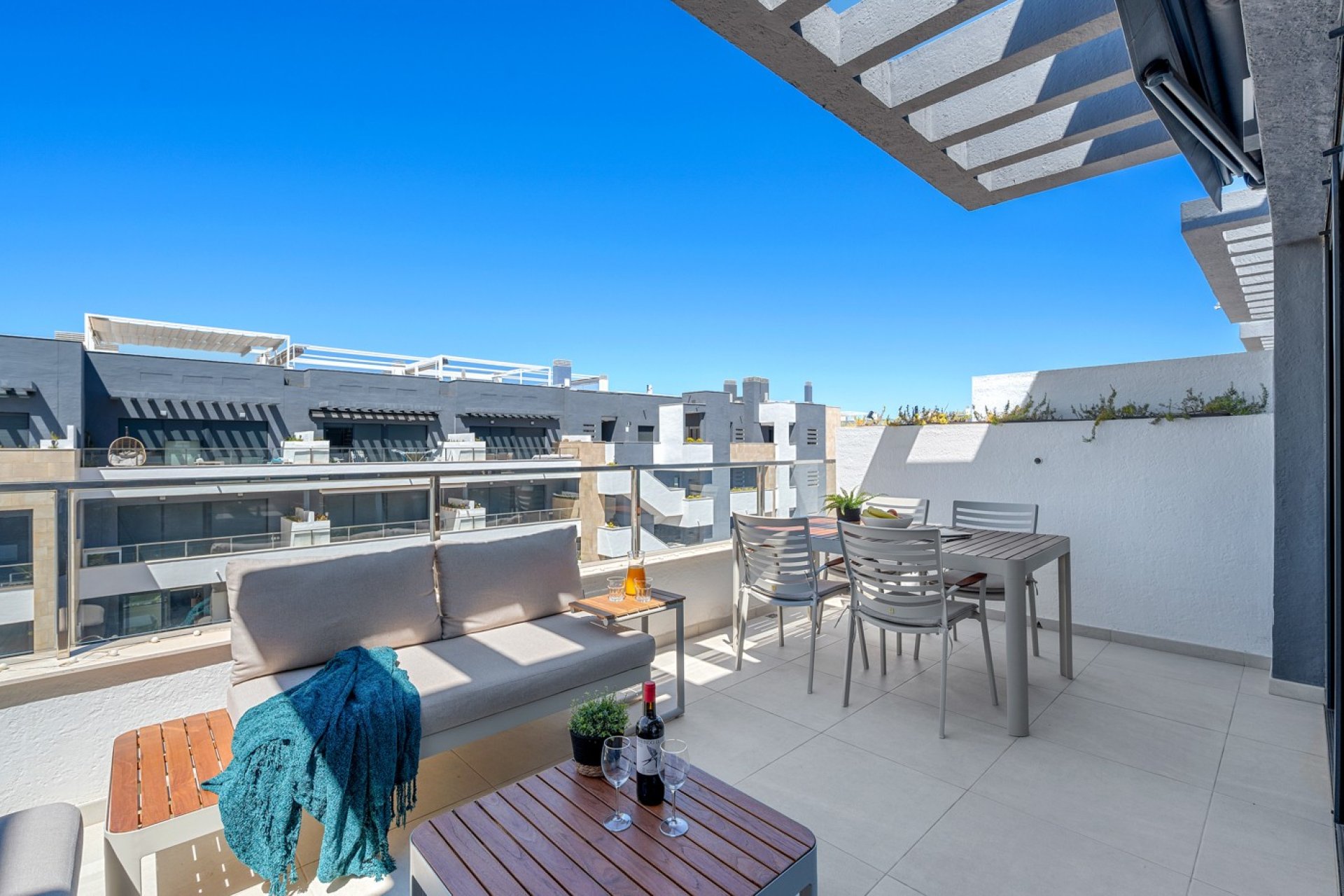 Alquiler para invierno - Apartamento / piso -
Orihuela Costa - Playa Flamenca