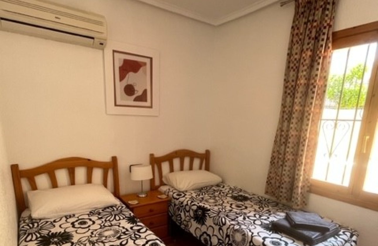 Alquiler para invierno - Bungalow -
Orihuela Costa - Playa Flamenca