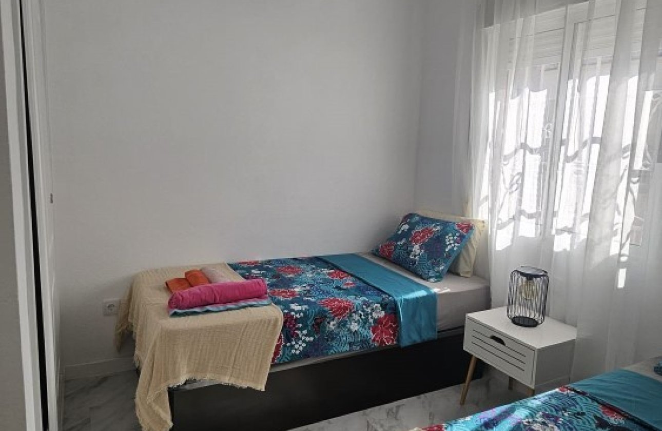 Alquiler para invierno - Bungalow -
Orihuela Costa - Playa Flamenca