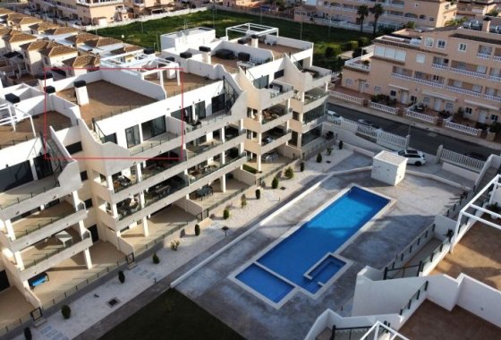 Apartamento / piso - Reventa - Orihuela Costa -
                Orihuela Costa