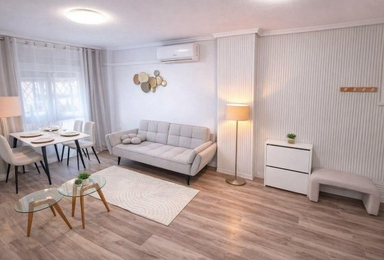 Apartman / lakás - Használt ingatlanok - Torrevieja - Torrevieja Centro