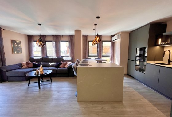 Apartment / flat - Resale - Almoradí - Almoradi Centro