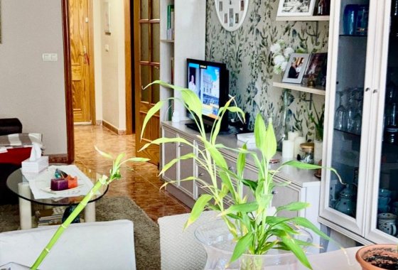 Apartment / flat - Resale - Benidorm - Benidorm Centro