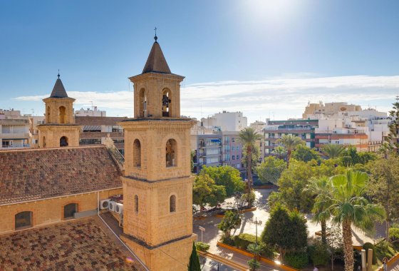 Apartment / flat - Resale - Torrevieja - Centro