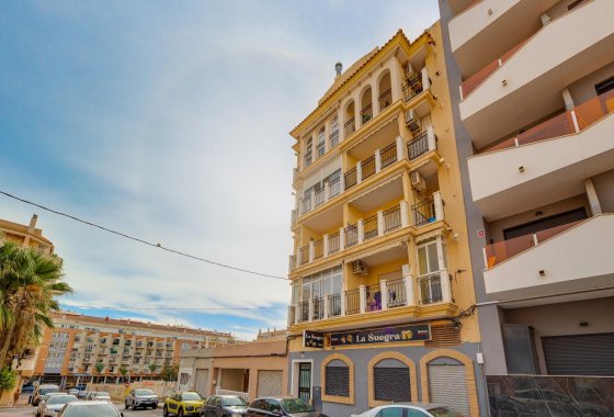 Apartment / flat - Resale - Torrevieja -
                Centro