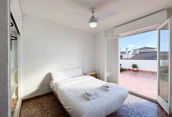Apartment / flat - Resale - Torrevieja - La Mata