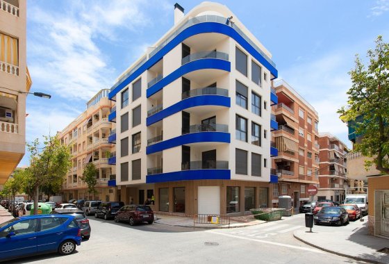 Apartment / flat - Resale - Torrevieja - Paseo maritimo
