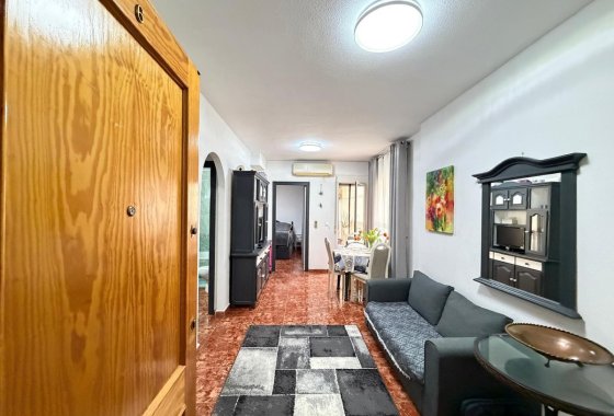 Apartment / flat - Resale - Torrevieja - Torrevieja Centro