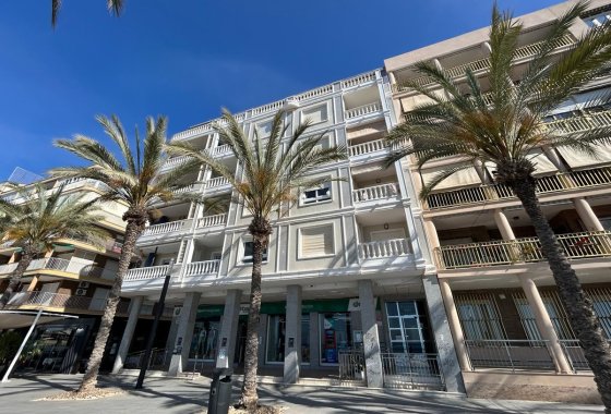 Apartment / flat - Resale - Torrevieja - Torrevieja Centro
