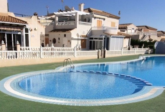 Bungalow - Alquiler para invierno - Orihuela Costa -
                Playa Flamenca