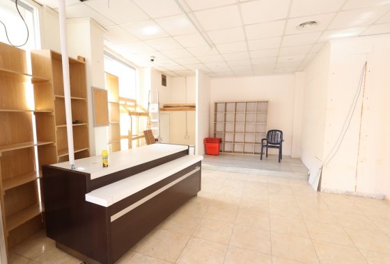 Commercial property - Használt ingatlanok - Torrevieja - Torrevieja Centro