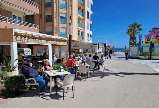 Commercial property - Resale - Torrevieja -
                La Mata