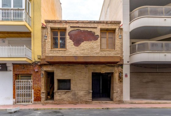Commercial property - Resale - Torrevieja - Playa del Cura