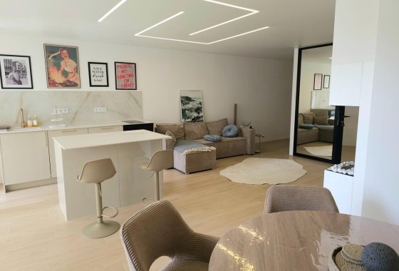 Commercial property - Resale - Torrevieja - Torrevieja Centro