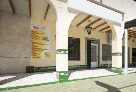 Commercial property - Reventa - Torrevieja - La Mata