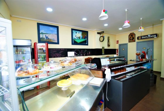 Commercial property - Reventa - Torrevieja - Torrevieja Centro