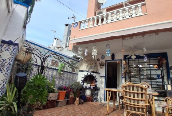 Duplex - Reventa - Torrevieja -
                Torrevieja