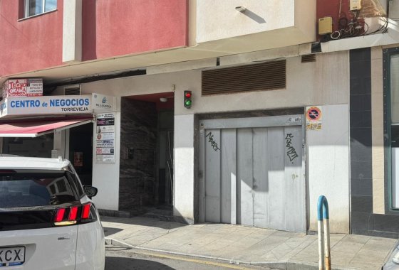 Garage - Resale - Torrevieja -
                Torrevieja Centro