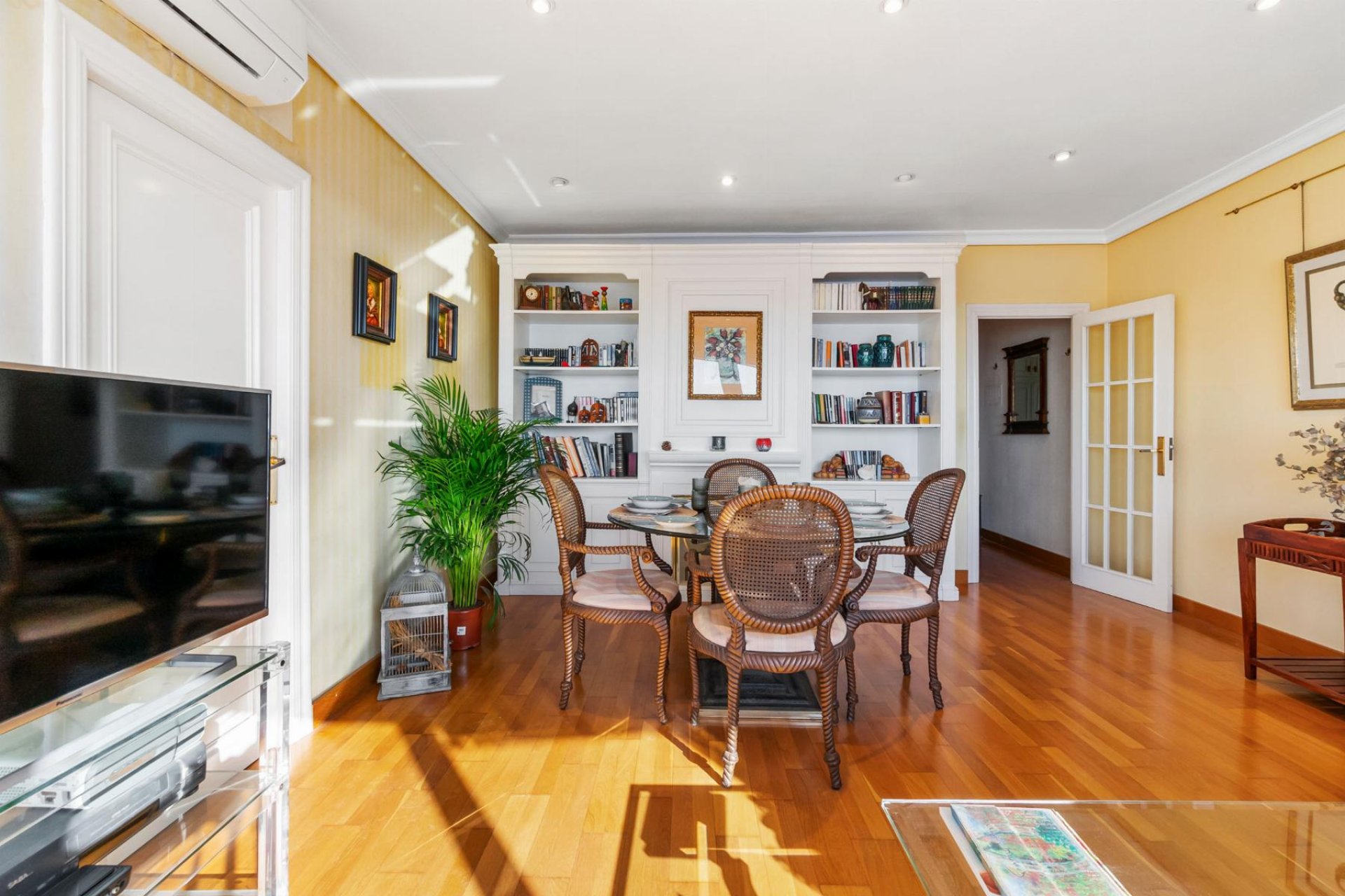 Használt ingatlanok - Apartamento -
Torrevieja - CLUB NAUTICO TORREVIEJA