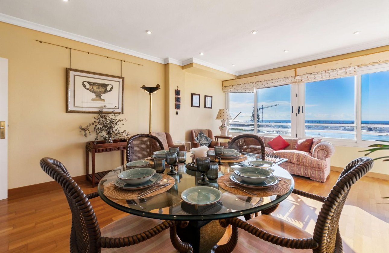 Használt ingatlanok - Apartamento -
Torrevieja - CLUB NAUTICO TORREVIEJA