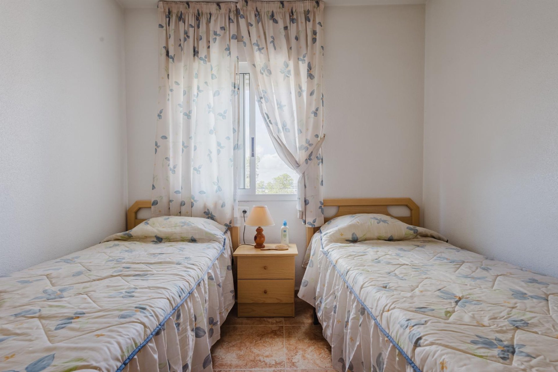 Használt ingatlanok - Apartamento -
Torrevieja - Parque de Las Naciones