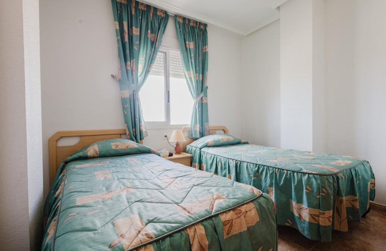 Használt ingatlanok - Apartamento -
Torrevieja - Parque de Las Naciones