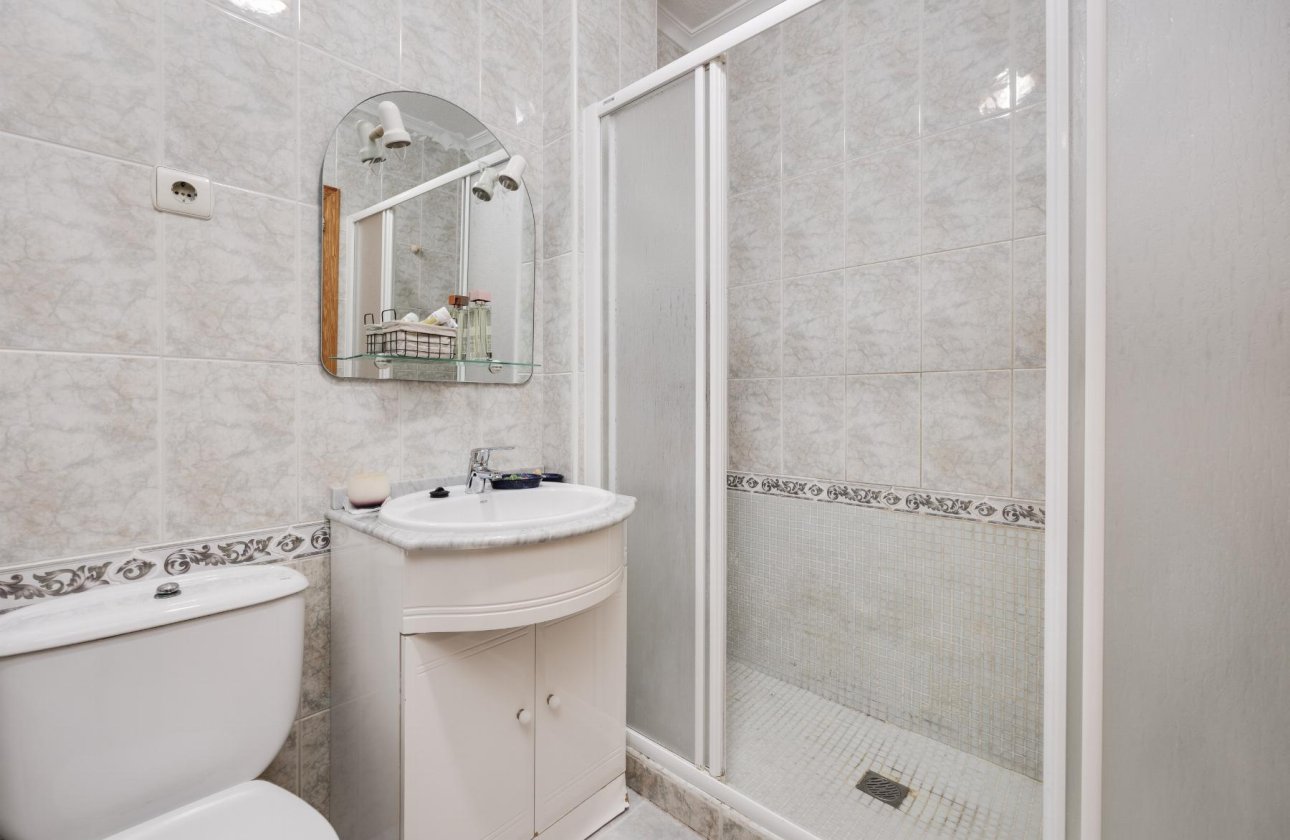 Használt ingatlanok - Apartamento -
Torrevieja - Parque de Las Naciones