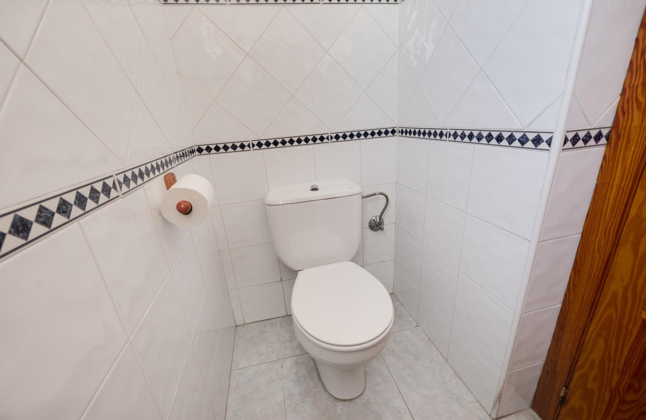 Használt ingatlanok - Apartamento -
Torrevieja - Parque de Las Naciones