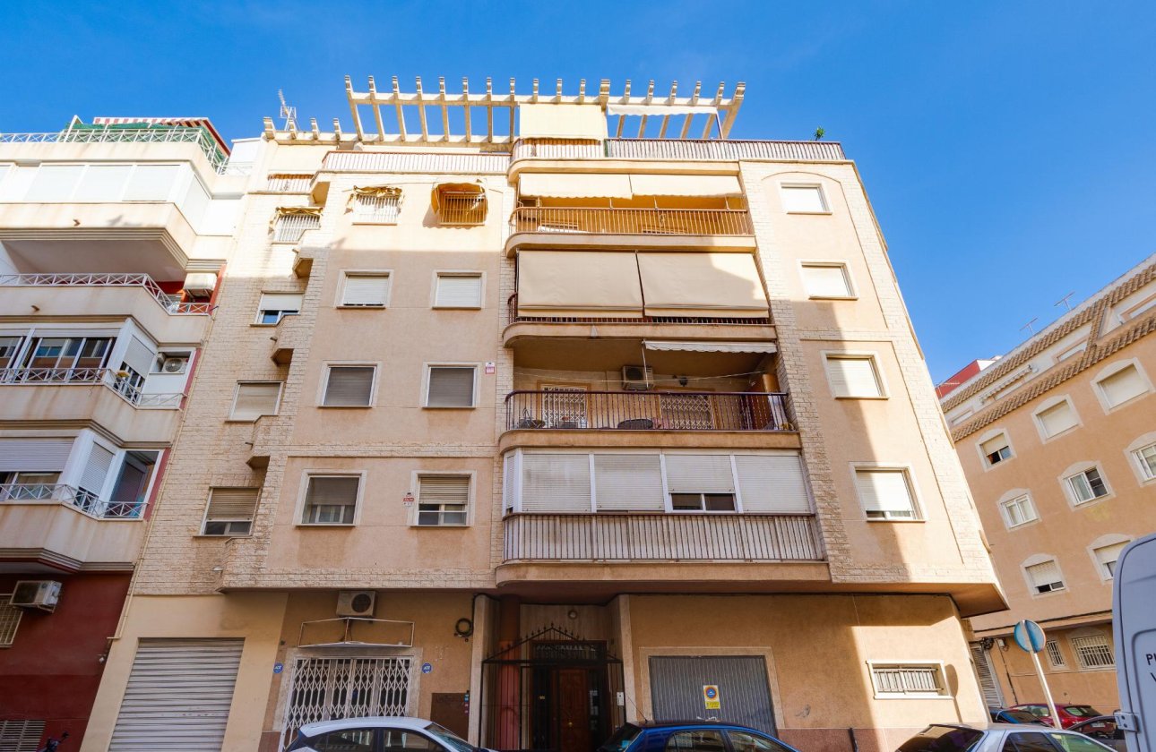 Használt ingatlanok - Apartamento -
Torrevieja - Parque de Las Naciones