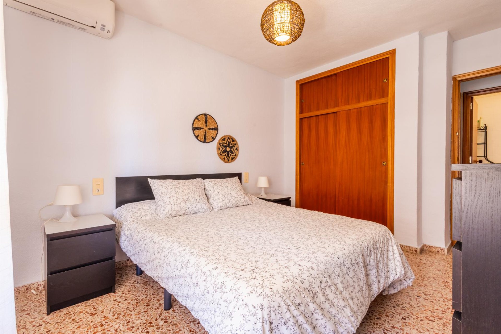 Használt ingatlanok - Apartamento -
Torrevieja - playa de los naufragos