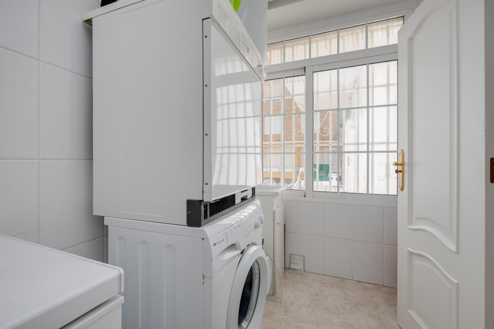 Használt ingatlanok - Apartamento -
Torrevieja - Playa del Acequión