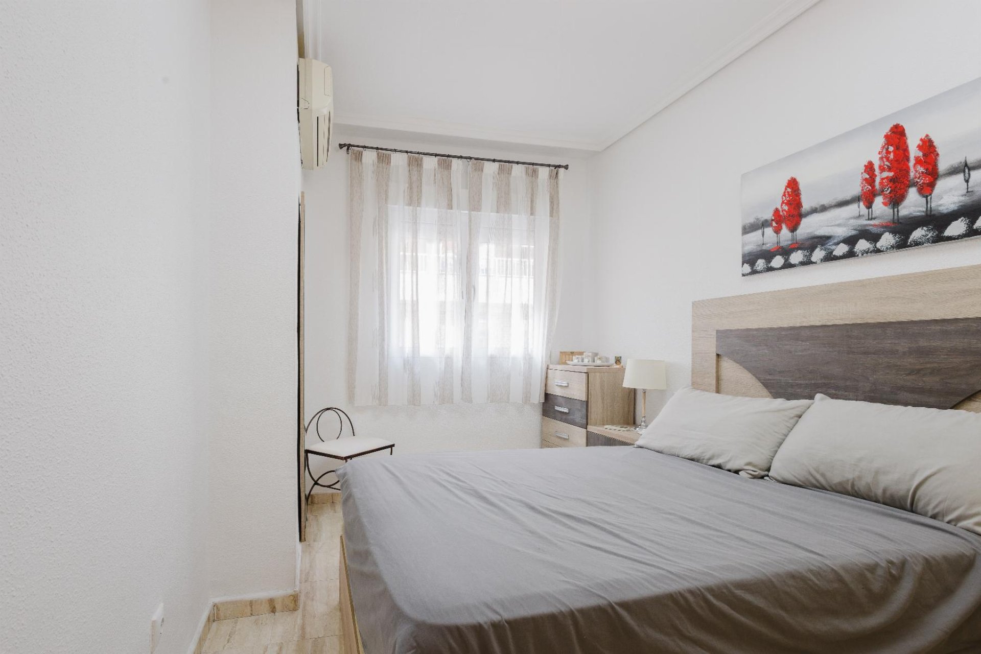 Használt ingatlanok - Apartamento -
Torrevieja - Playa del Acequión