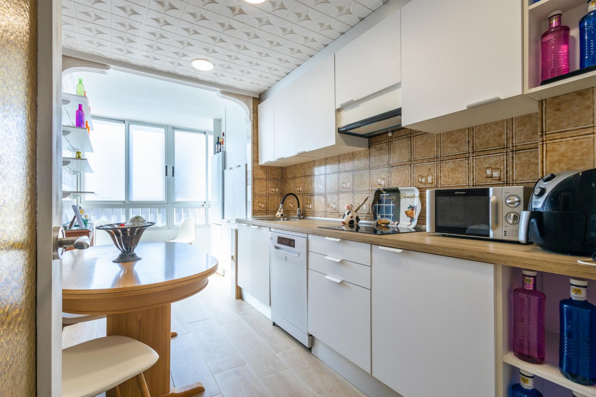 Használt ingatlanok - Apartamento -
Torrevieja - Playa del Acequión