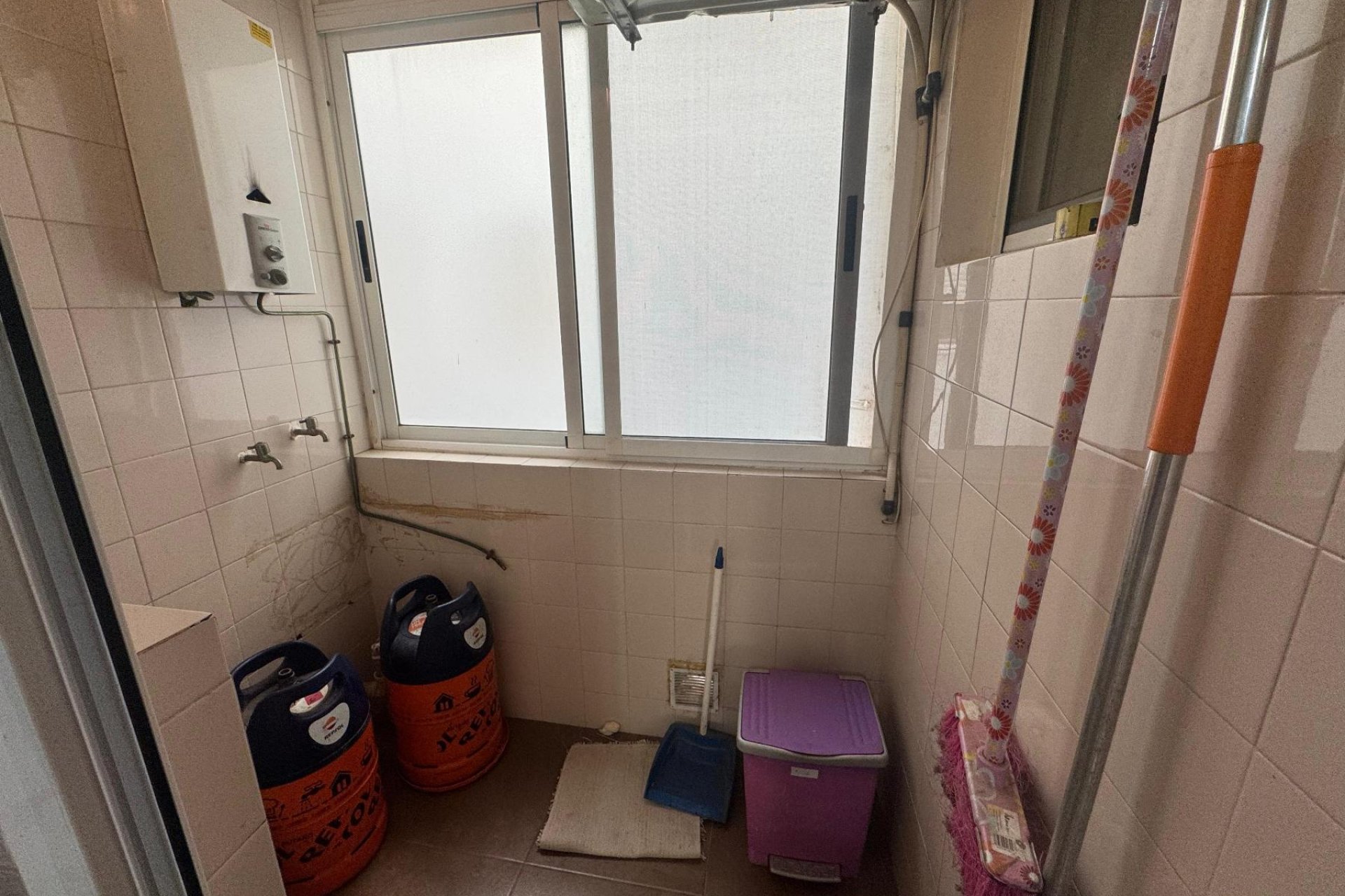 Használt ingatlanok - Apartamento -
Torrevieja - Playa del Acequión