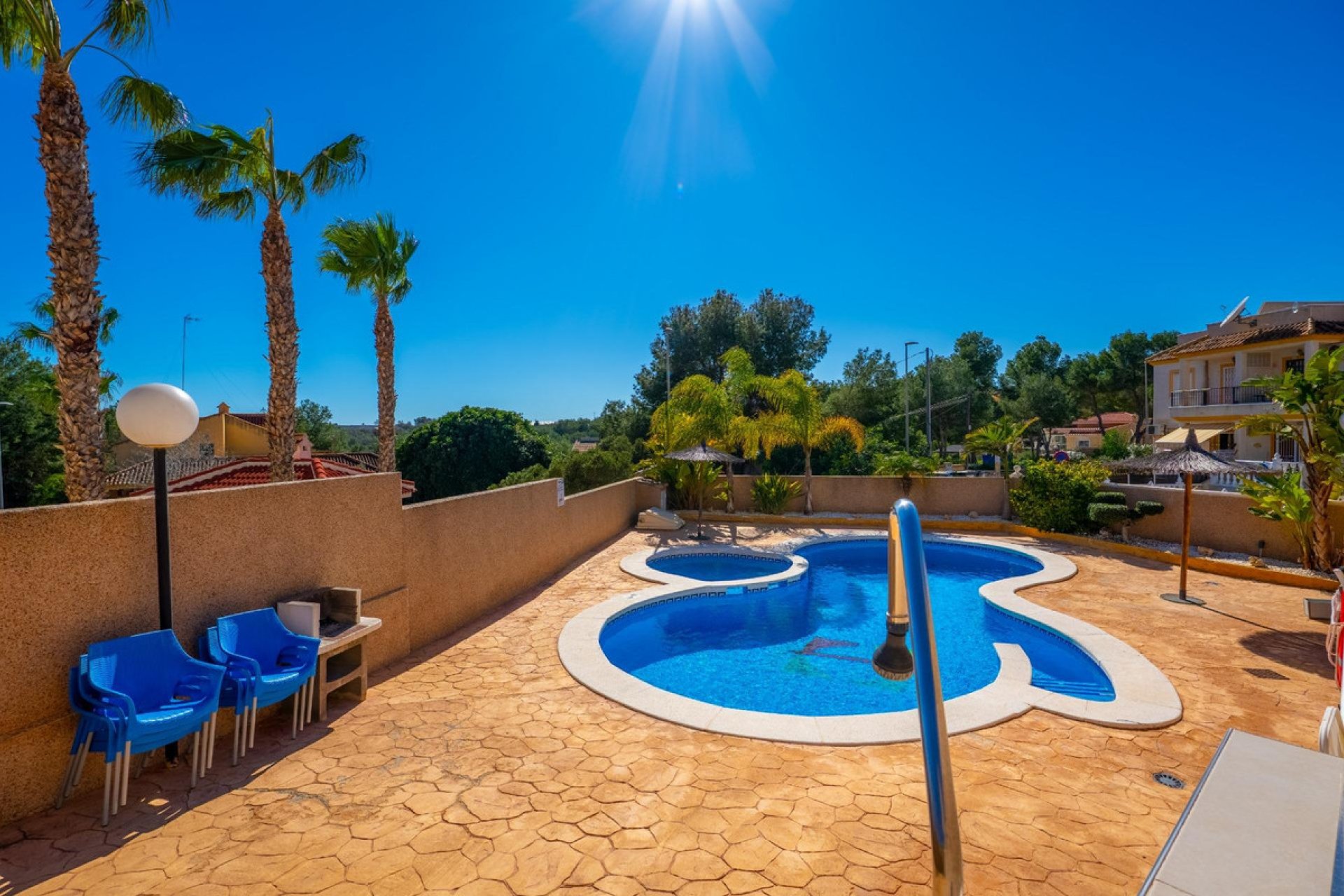 Használt ingatlanok - Apartman / lakás -
Algorfa - Algorfa Centro