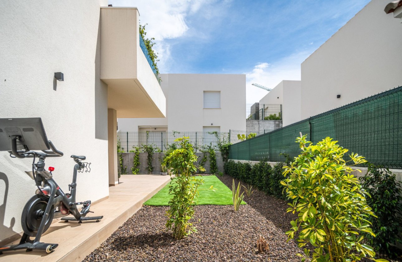 Használt ingatlanok - Apartman / lakás -
Algorfa - Algorfa Centro