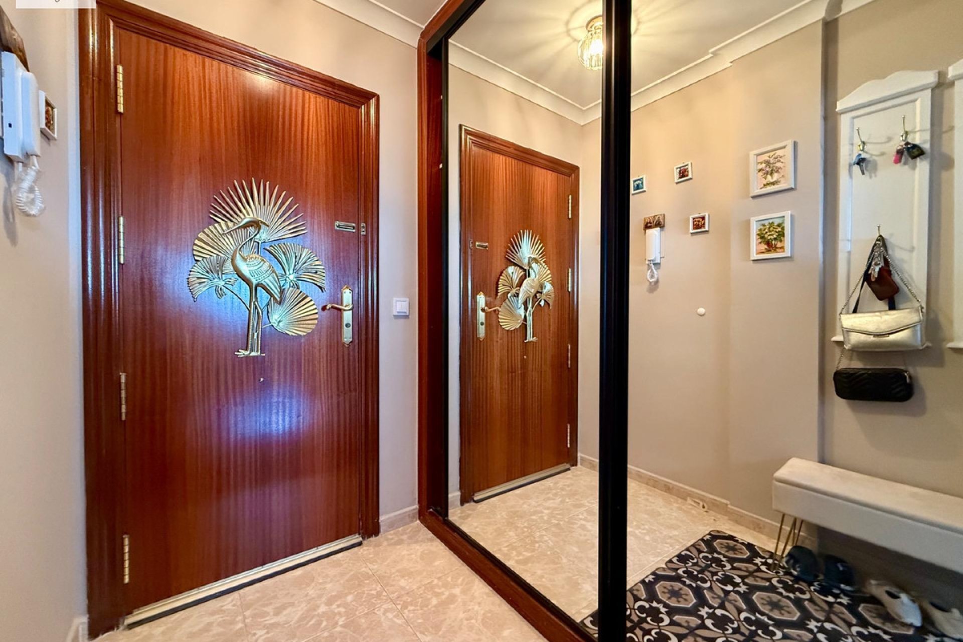 Használt ingatlanok - Apartman / lakás -
Alicante - Alicante Centro