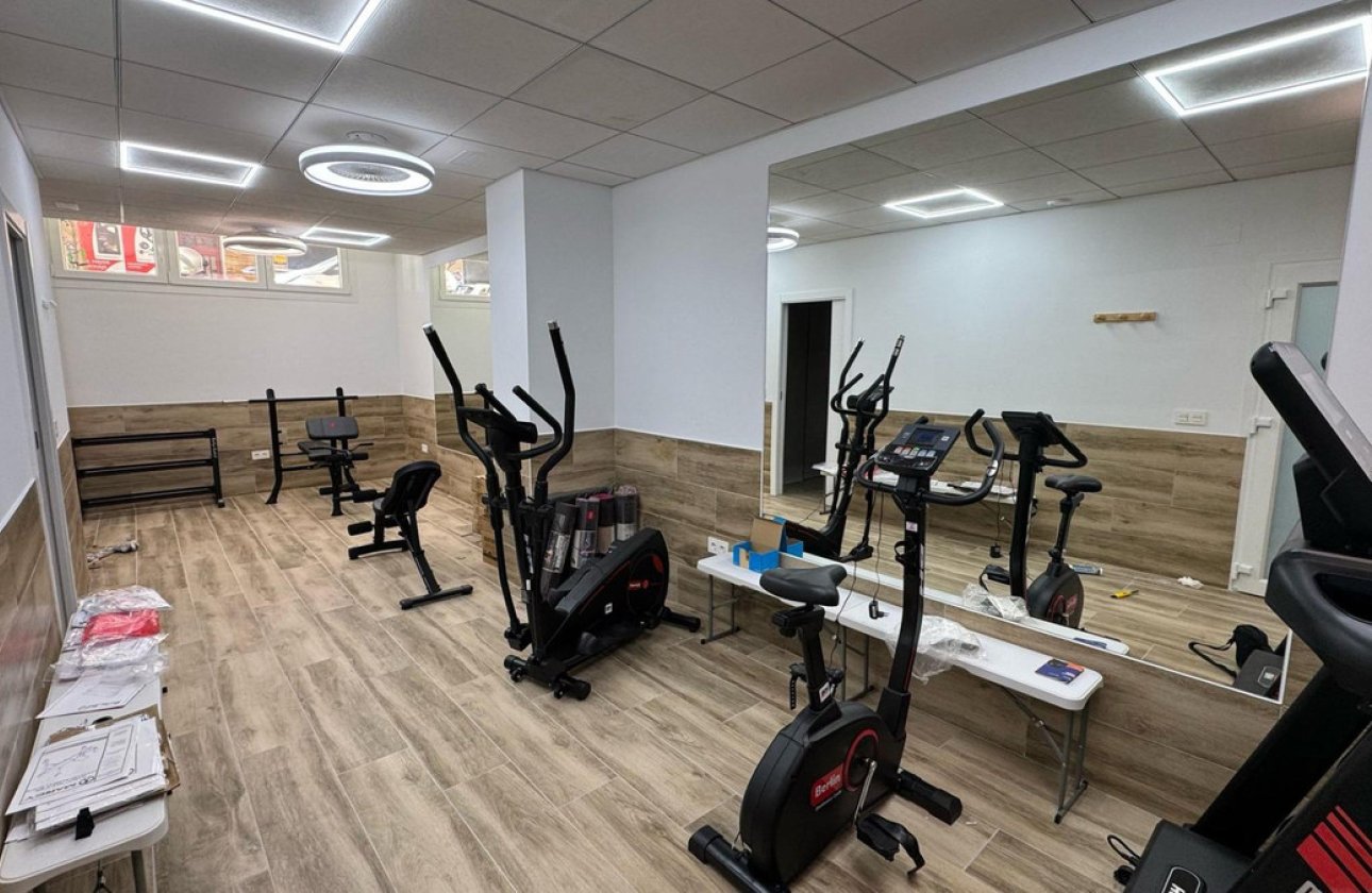 Használt ingatlanok - Apartman / lakás -
Alicante - Alicante Centro