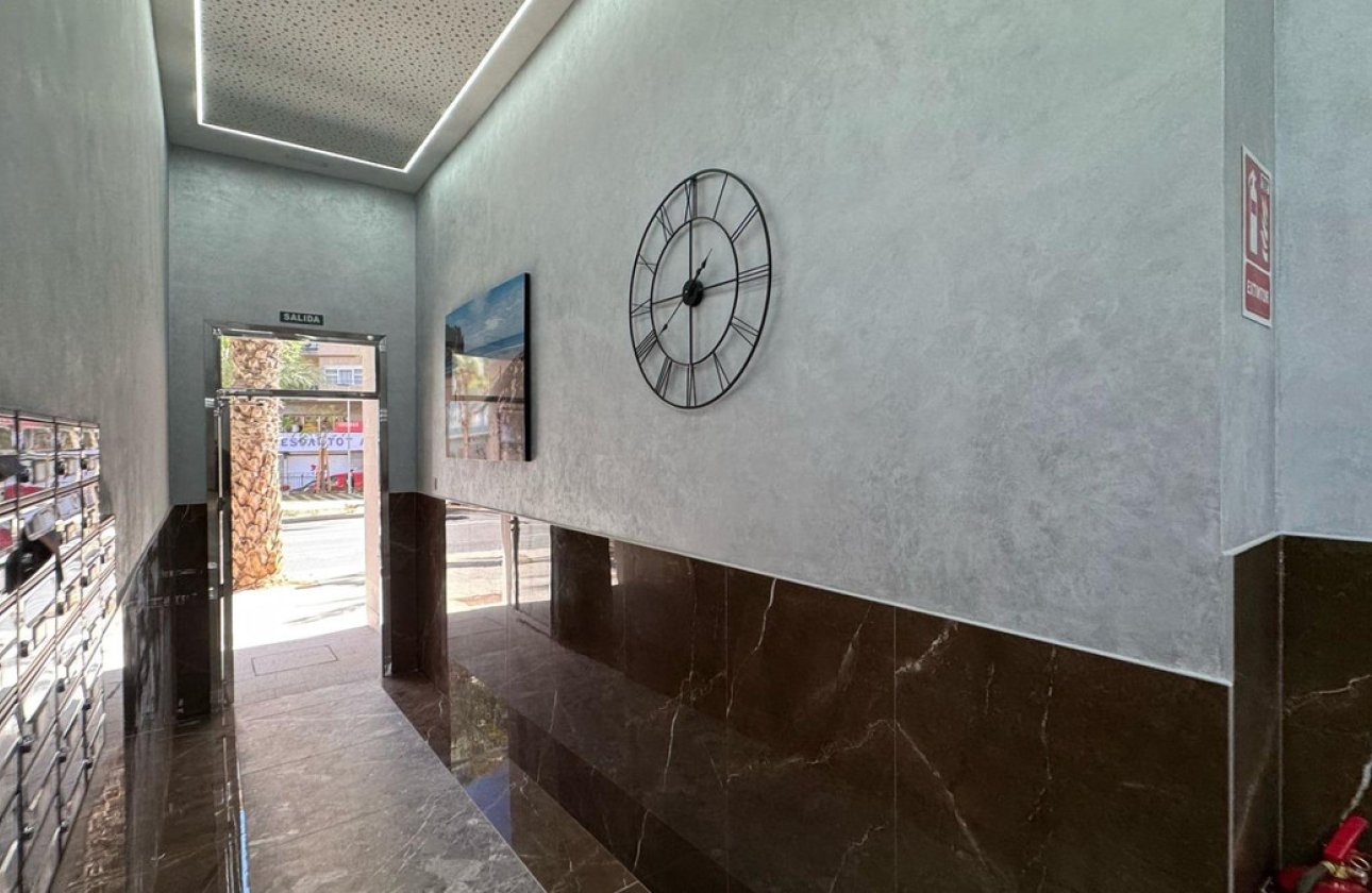 Használt ingatlanok - Apartman / lakás -
Alicante - Alicante Centro