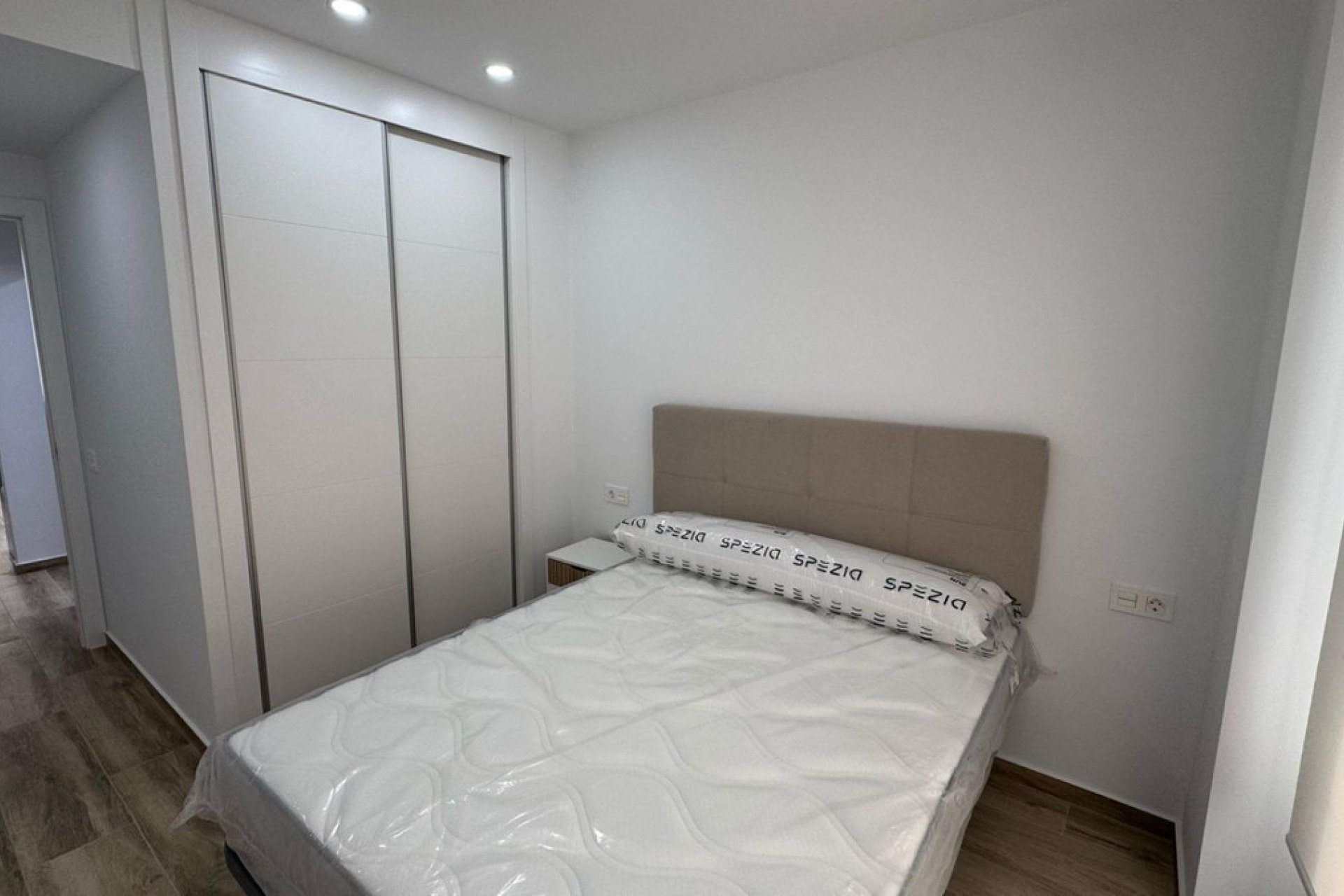 Használt ingatlanok - Apartman / lakás -
Alicante - Alicante Centro