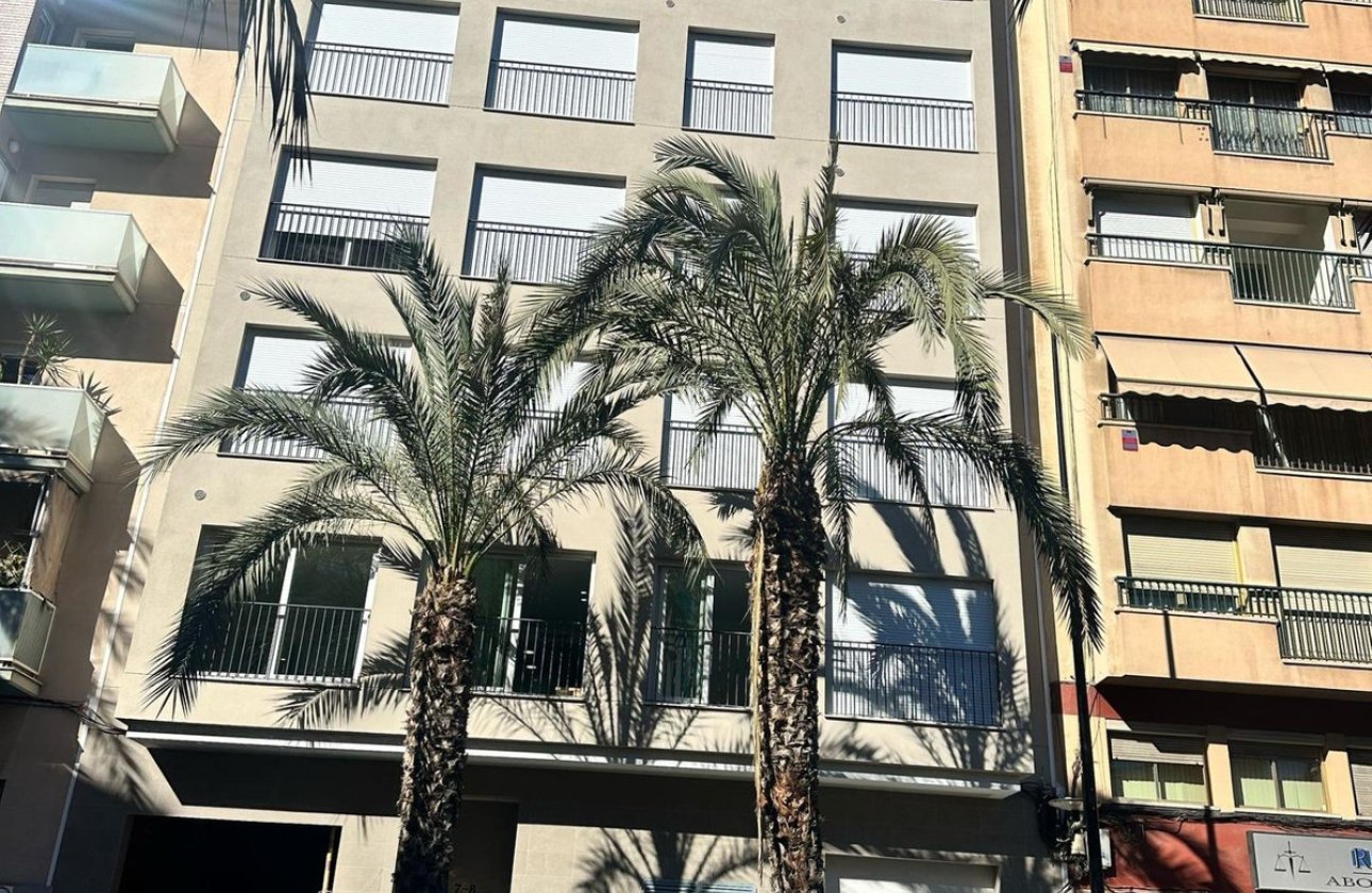 Használt ingatlanok - Apartman / lakás -
Alicante - Alicante Centro