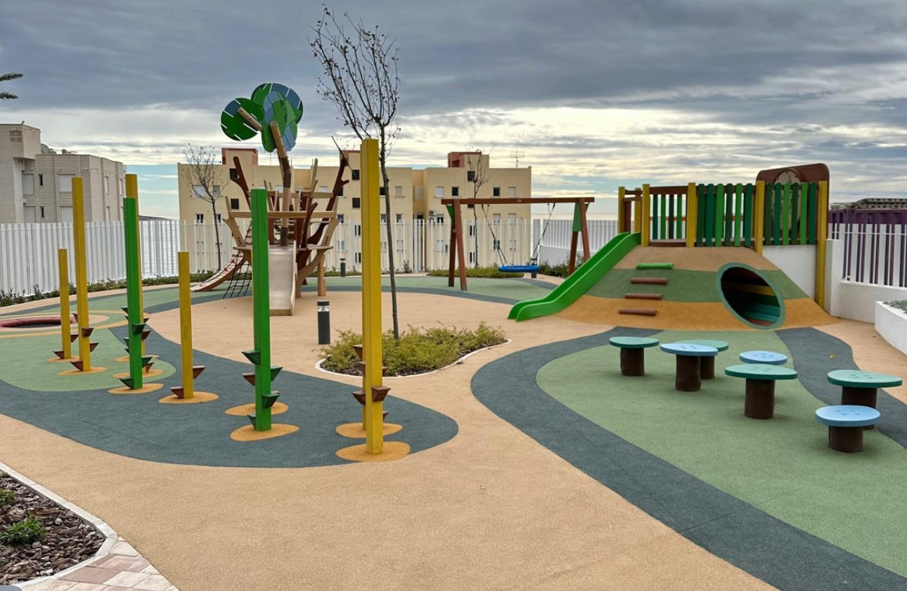 Használt ingatlanok - Apartman / lakás -
Benidorm - Benidorm Centro