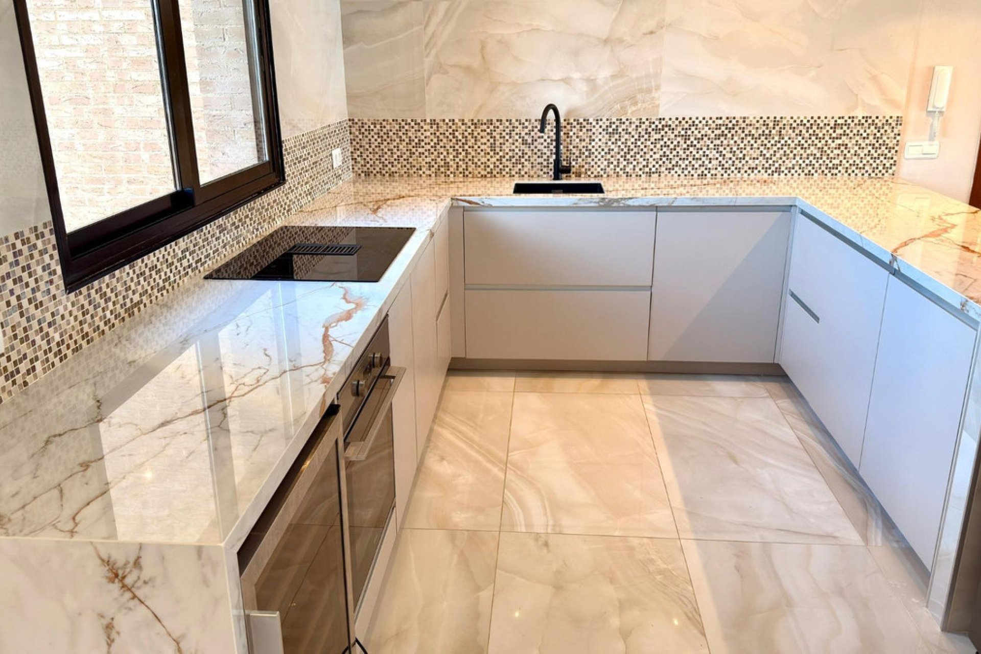 Használt ingatlanok - Apartman / lakás -
Benidorm - Benidorm Centro