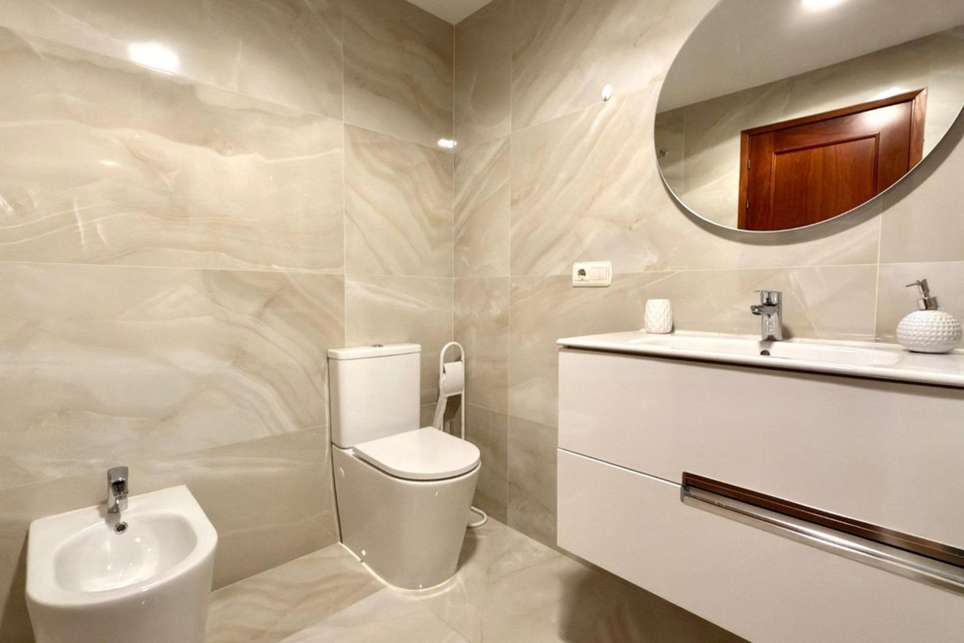 Használt ingatlanok - Apartman / lakás -
Benidorm - Benidorm Centro